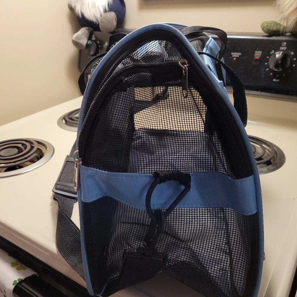 Kitten carrier